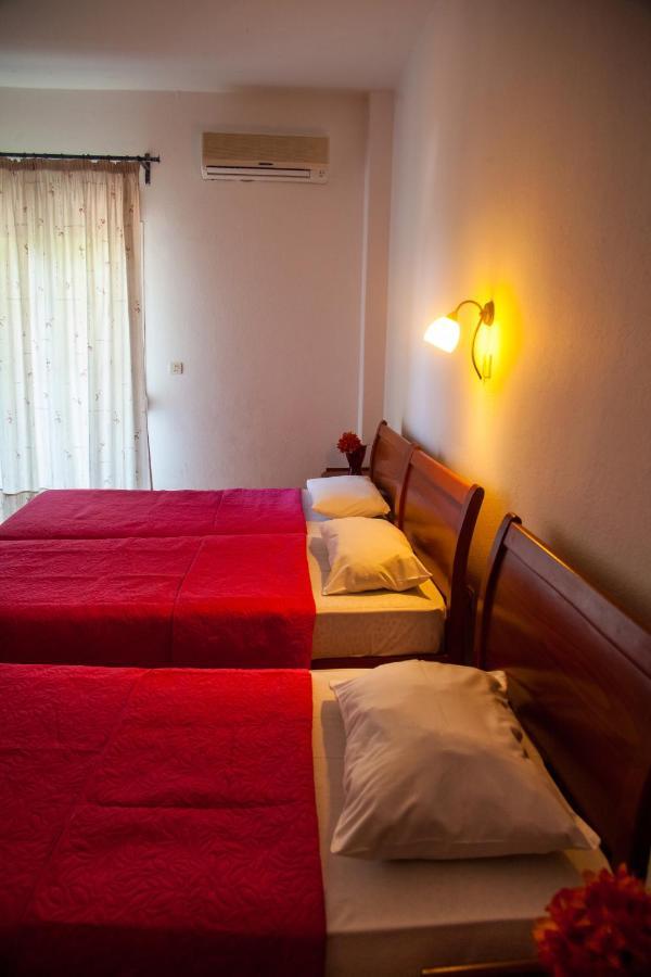 Hotel Adonis 크리오피지 외부 사진